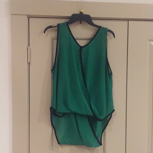 🚫SOLD🚫 Hi-Lo See Through Criss Cross Shirt - Picture 5 of 5